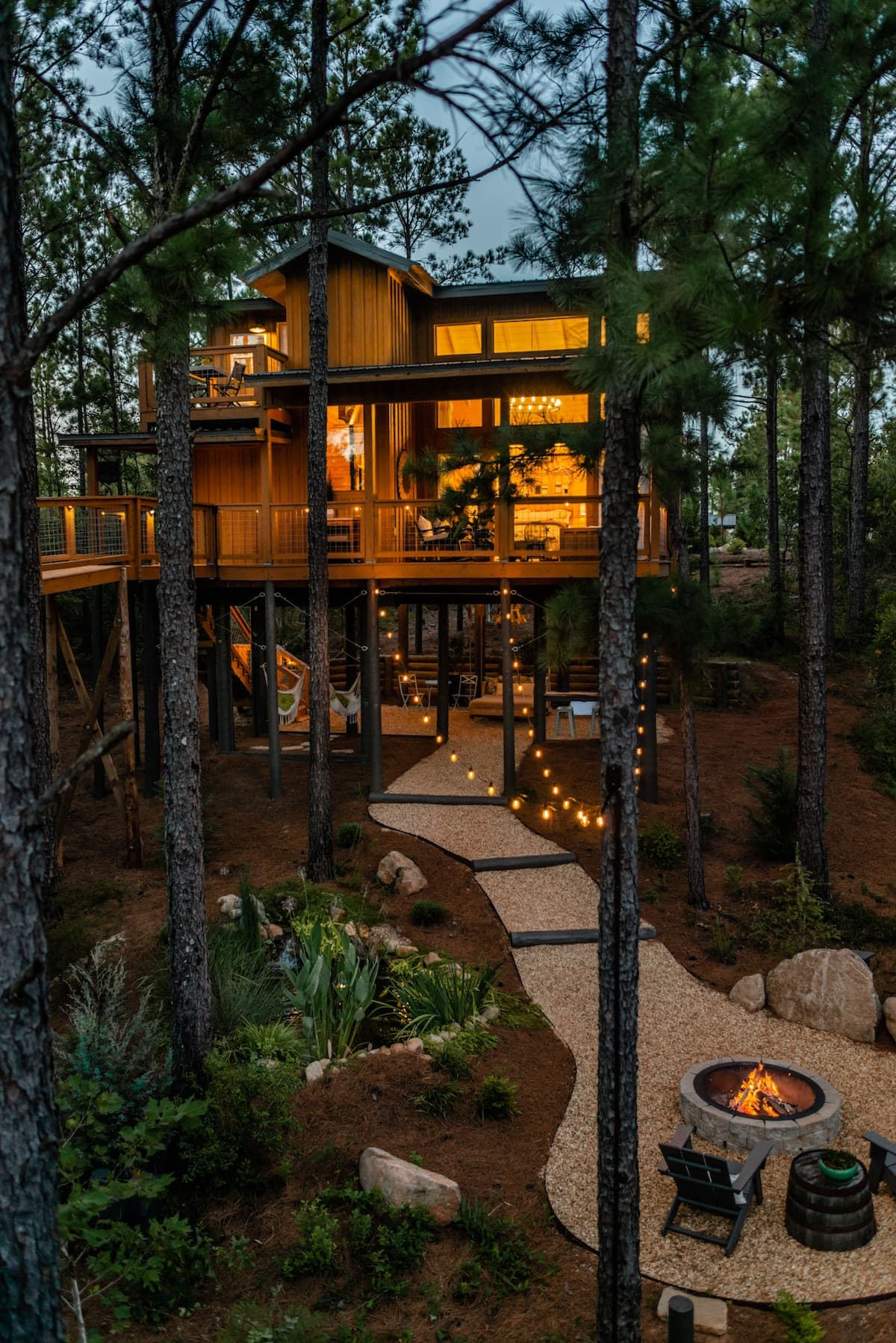 Bide In The Trees — Luxury Skydeck Treehouse