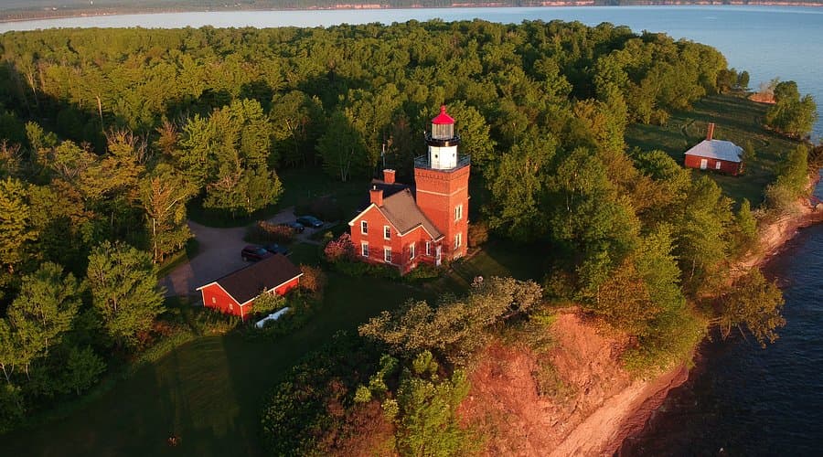 Big Bay Point Lighthouse Bed & Breakfast