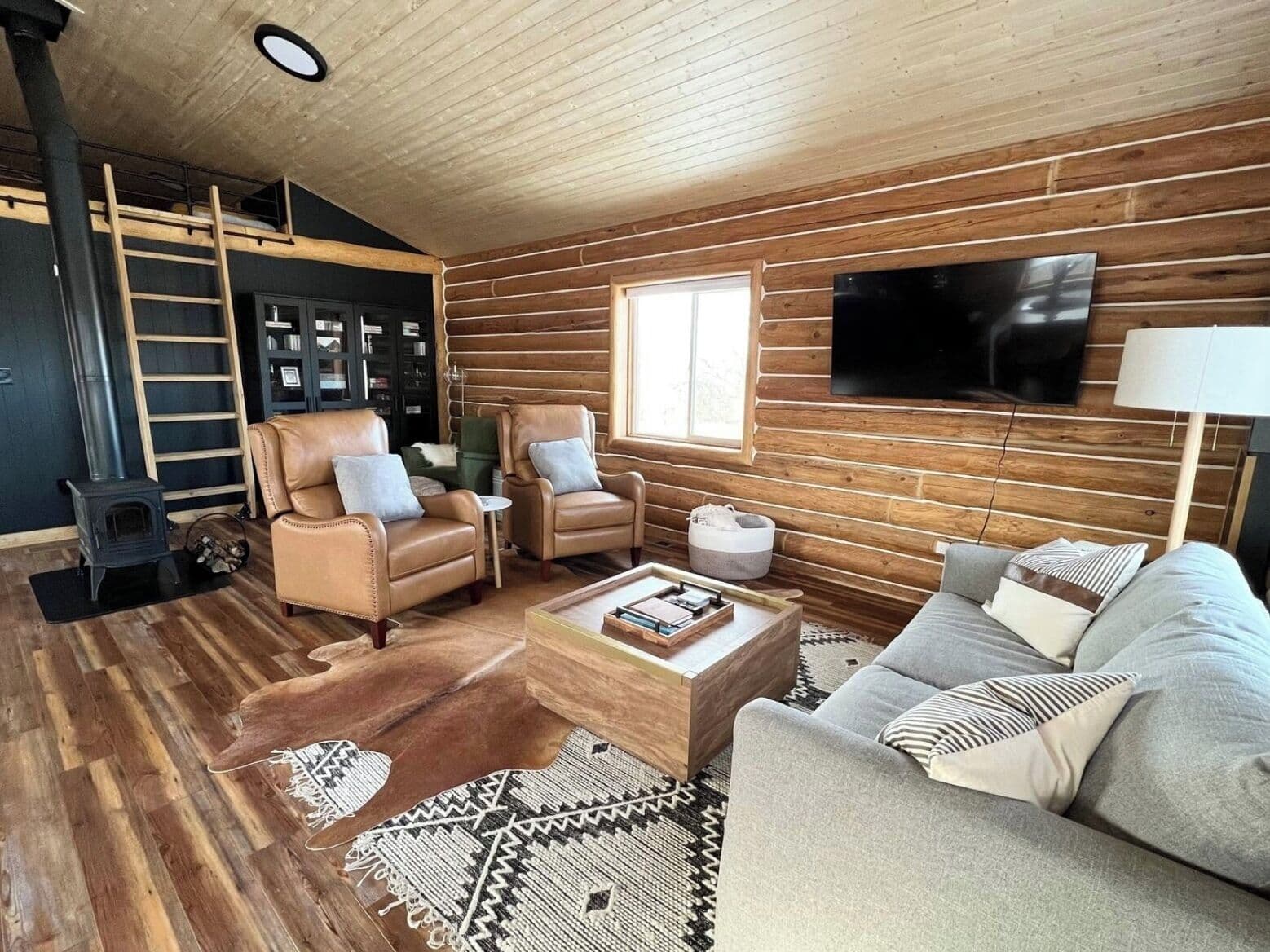 Big Horn Country Converted Schoolhouse