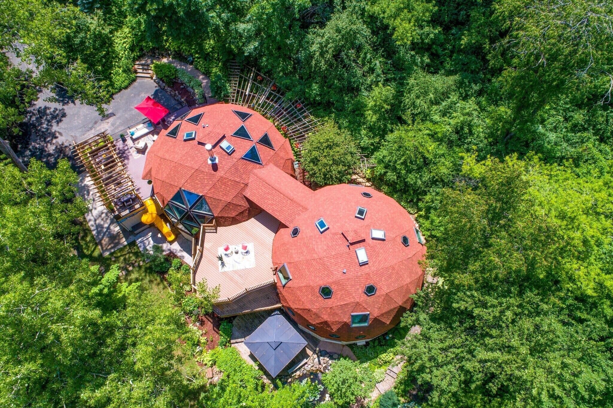 8,000 Sq Ft Geodesic Dome Estate