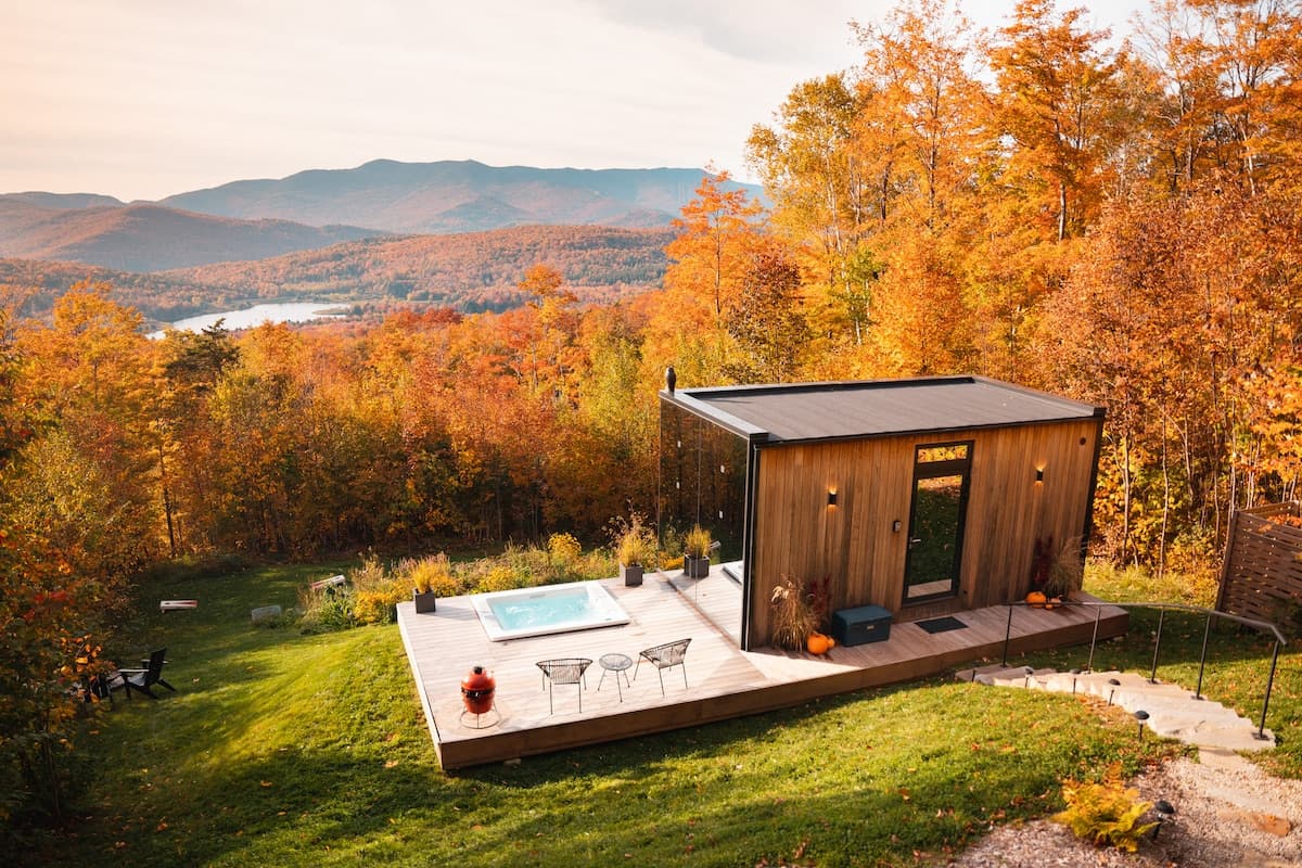 Luxury Glass Tiny House with Mountain View