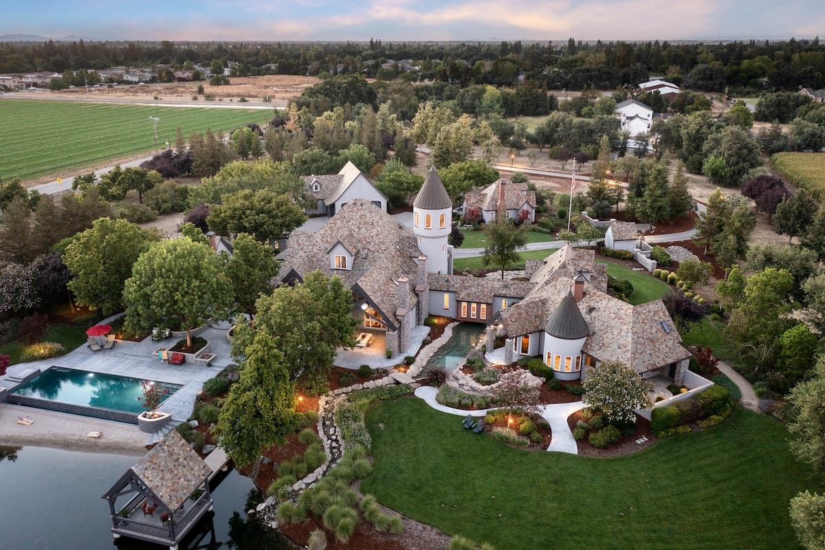 Luxury Castle Retreat near Sacramento