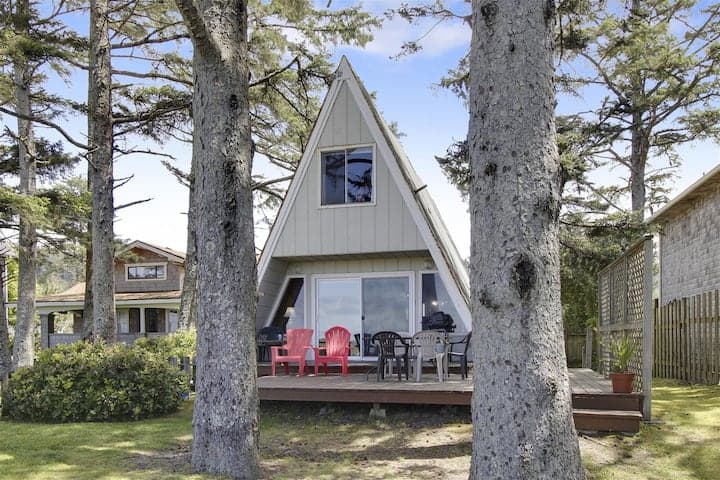 Ecola Haven — Dog-Friendly Beachfront A-Frame