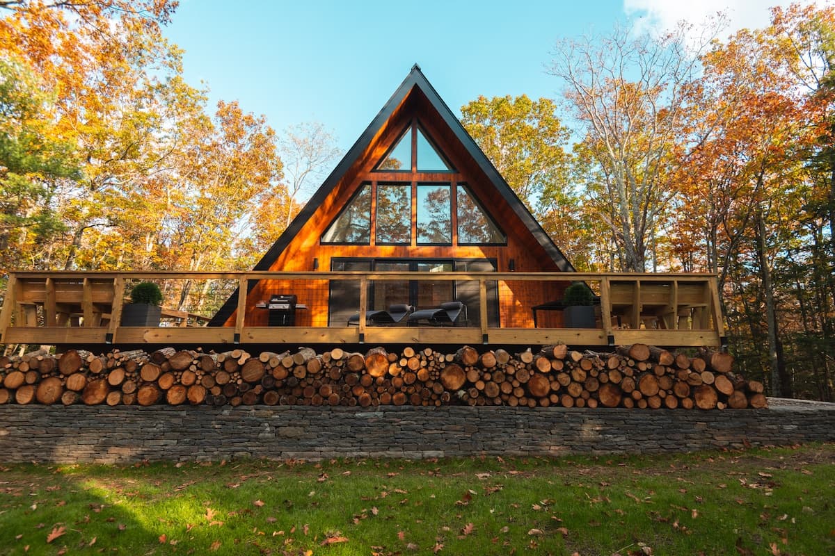 Stunning 2-Bedroom A-Frame with Cedar Sauna